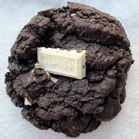 Chocolate Cookies & Cream Cookie